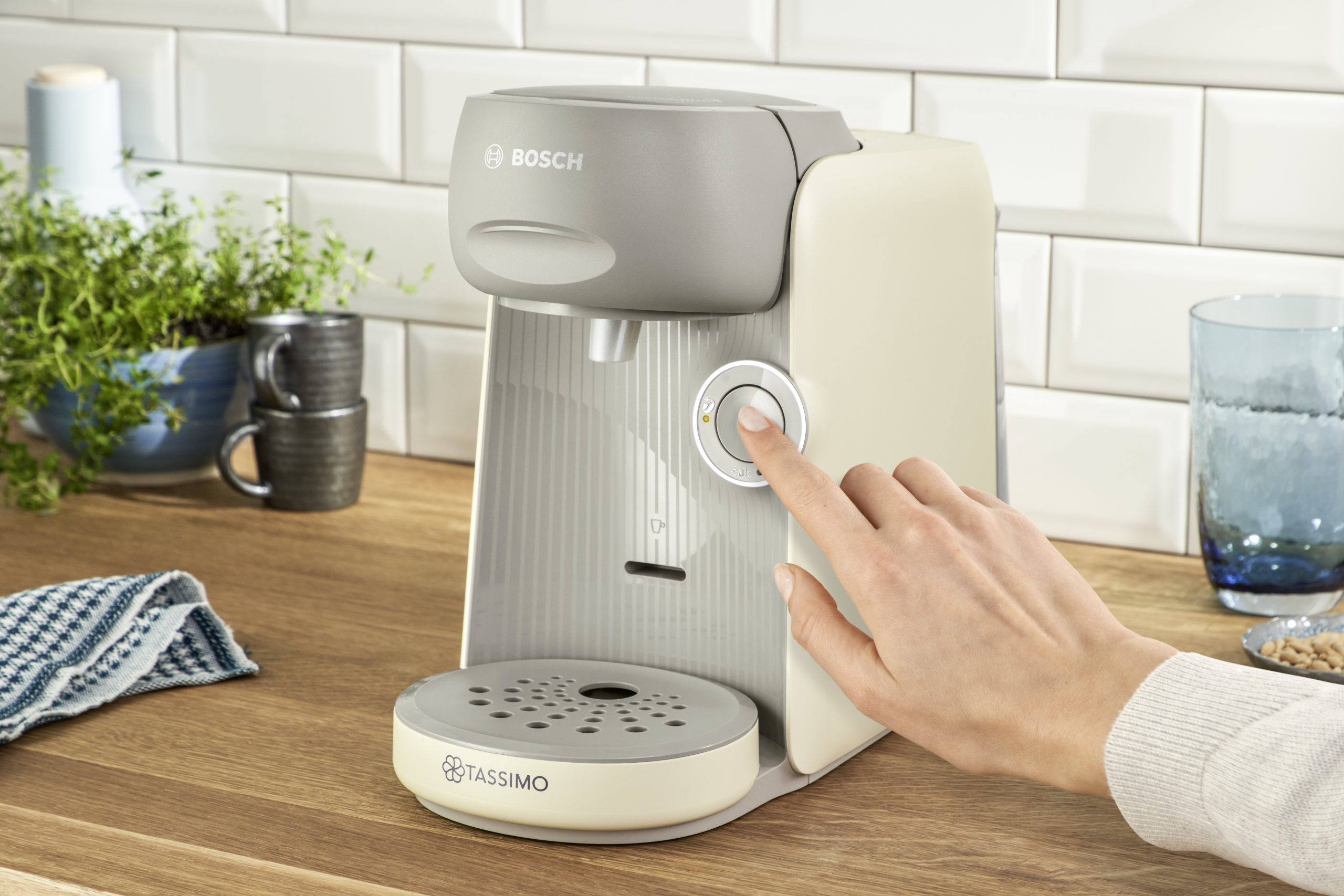 M28F11_IntensityBoost_Finesse_kremowy